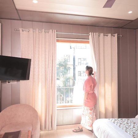 Yogved Hospitality & Resort Rishīkesh Zewnętrze zdjęcie