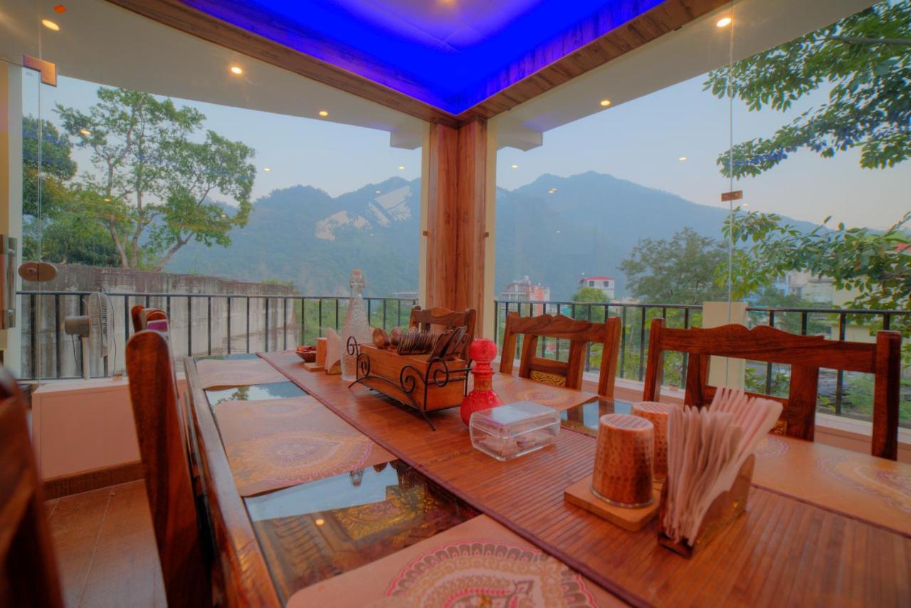 Yogved Hospitality & Resort Rishīkesh Zewnętrze zdjęcie