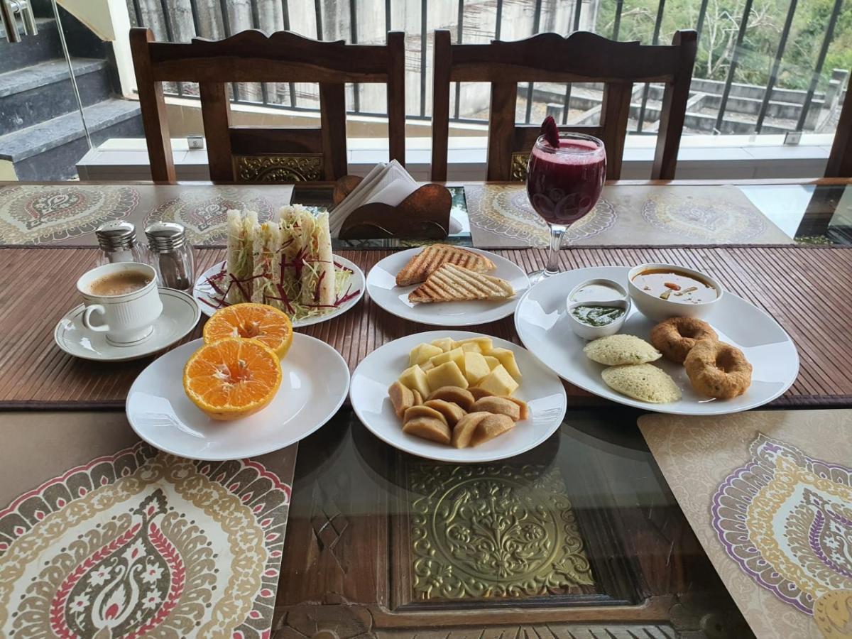 Yogved Hospitality & Resort Rishīkesh Zewnętrze zdjęcie