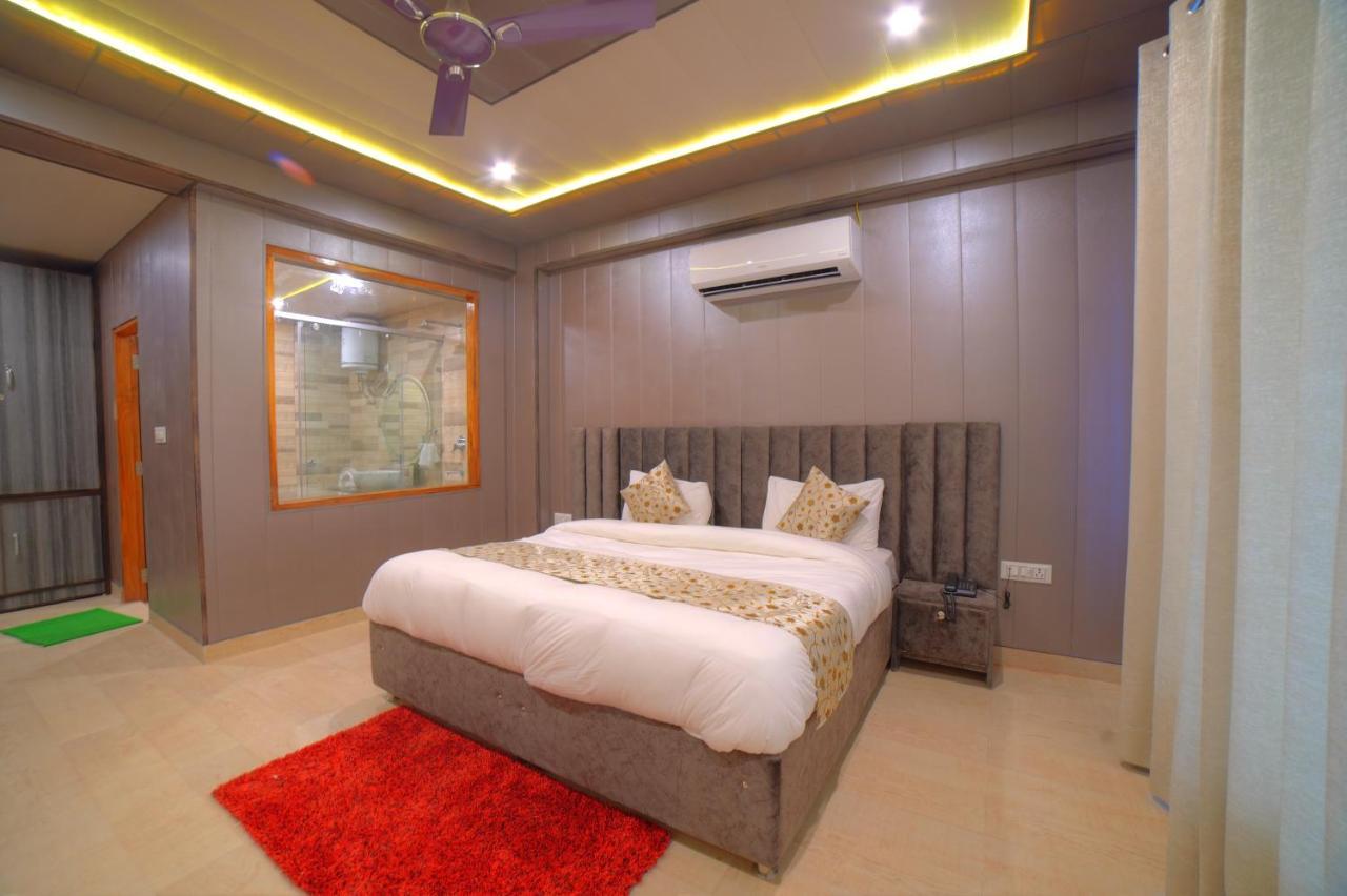 Yogved Hospitality & Resort Rishīkesh Zewnętrze zdjęcie