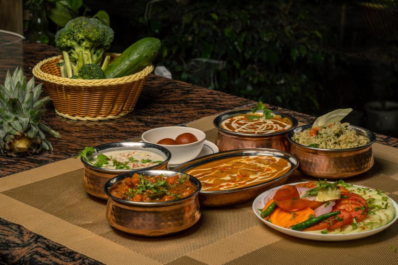Yogved Hospitality & Resort Rishīkesh Zewnętrze zdjęcie
