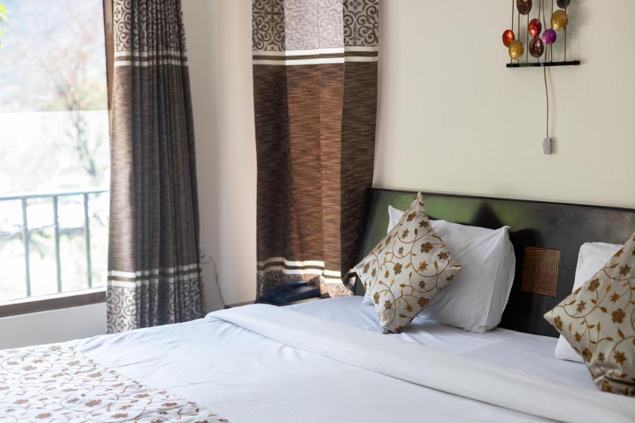 Yogved Hospitality & Resort Rishīkesh Zewnętrze zdjęcie
