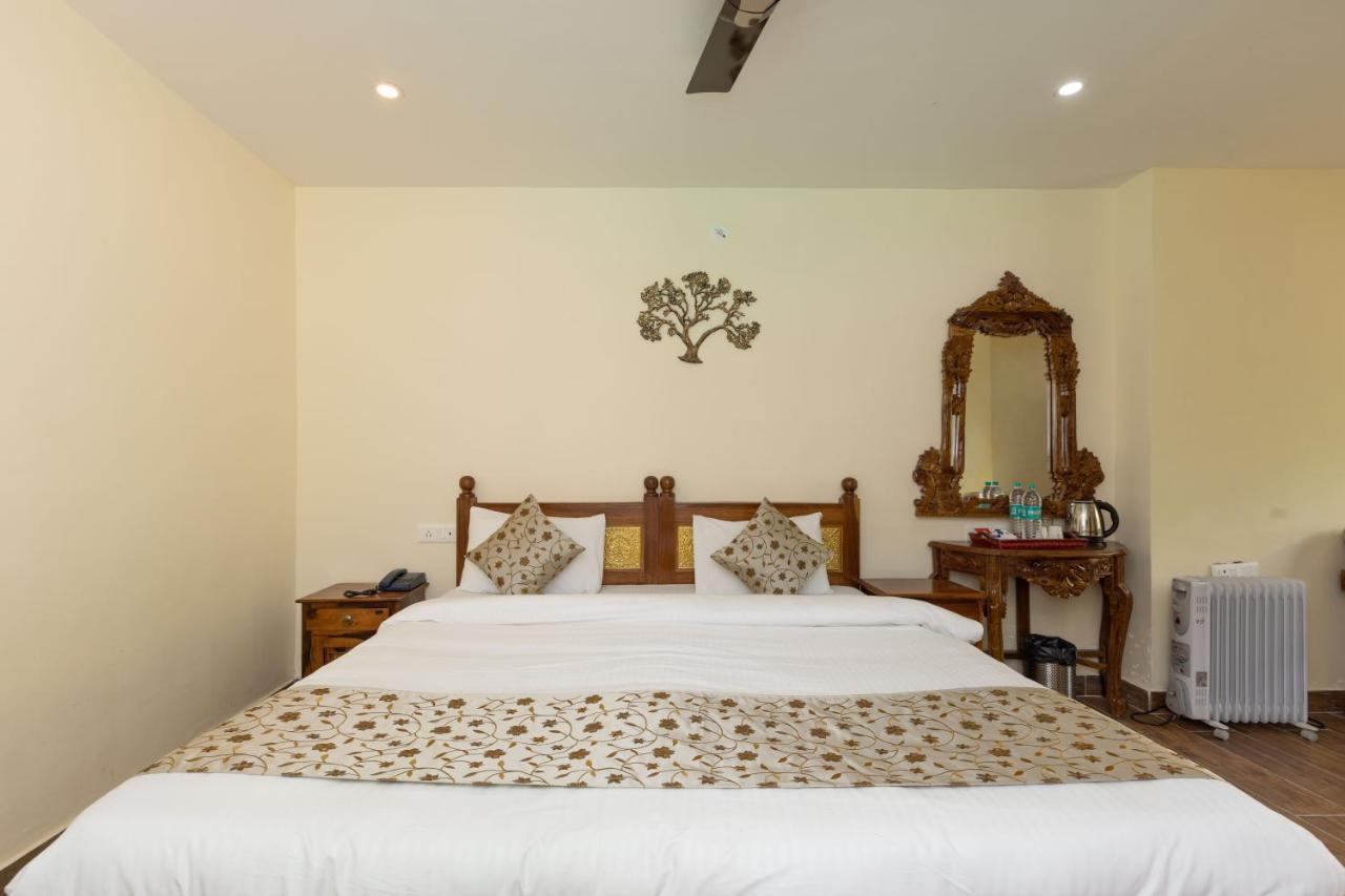 Yogved Hospitality & Resort Rishīkesh Zewnętrze zdjęcie