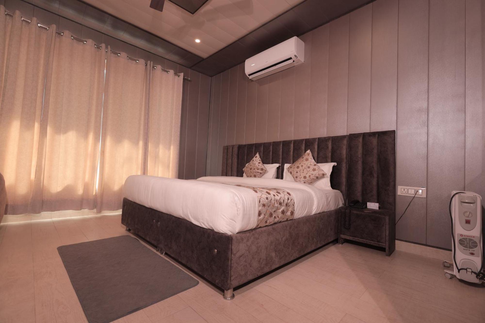 Yogved Hospitality & Resort Rishīkesh Zewnętrze zdjęcie