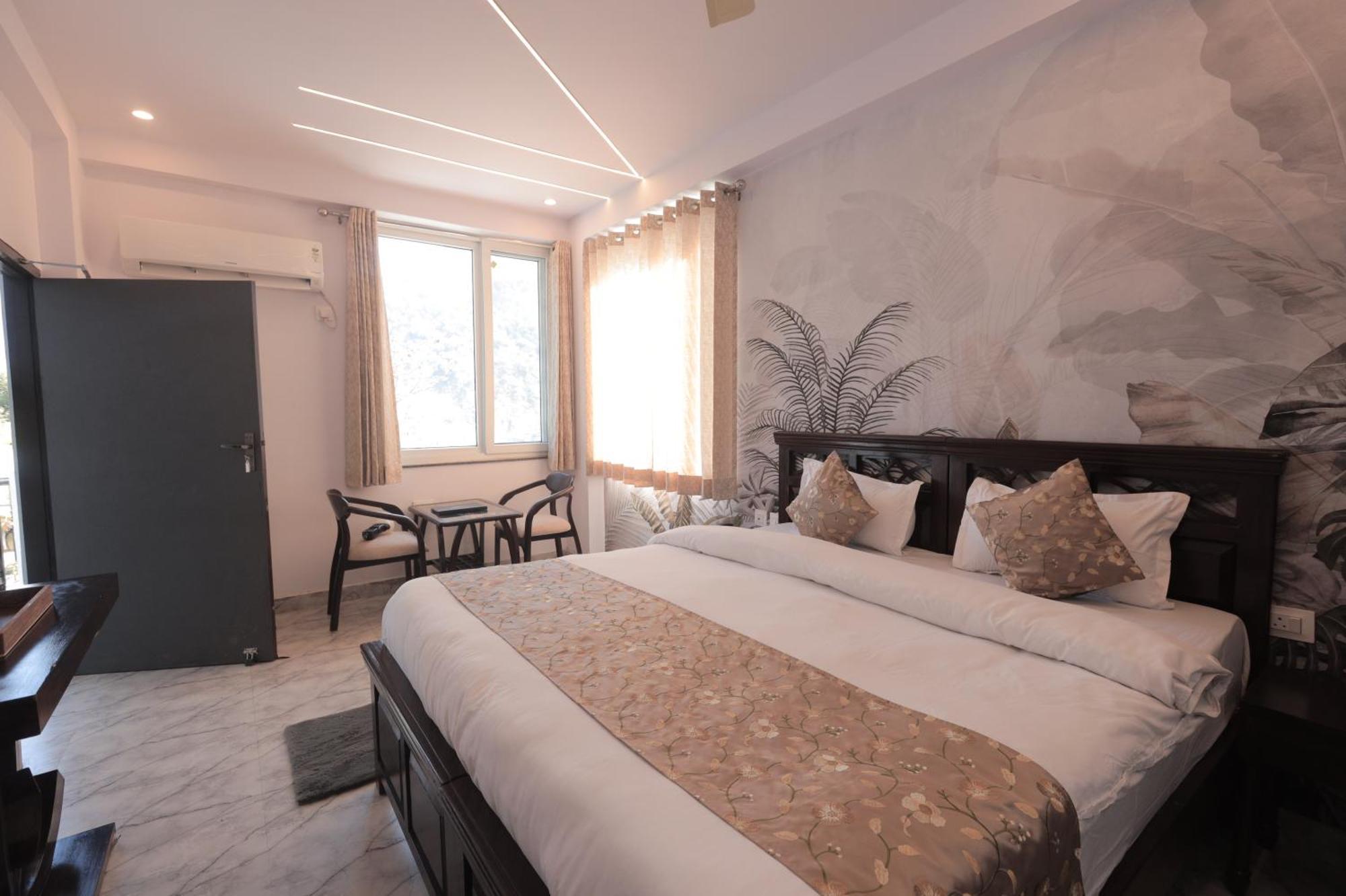 Yogved Hospitality & Resort Rishīkesh Zewnętrze zdjęcie