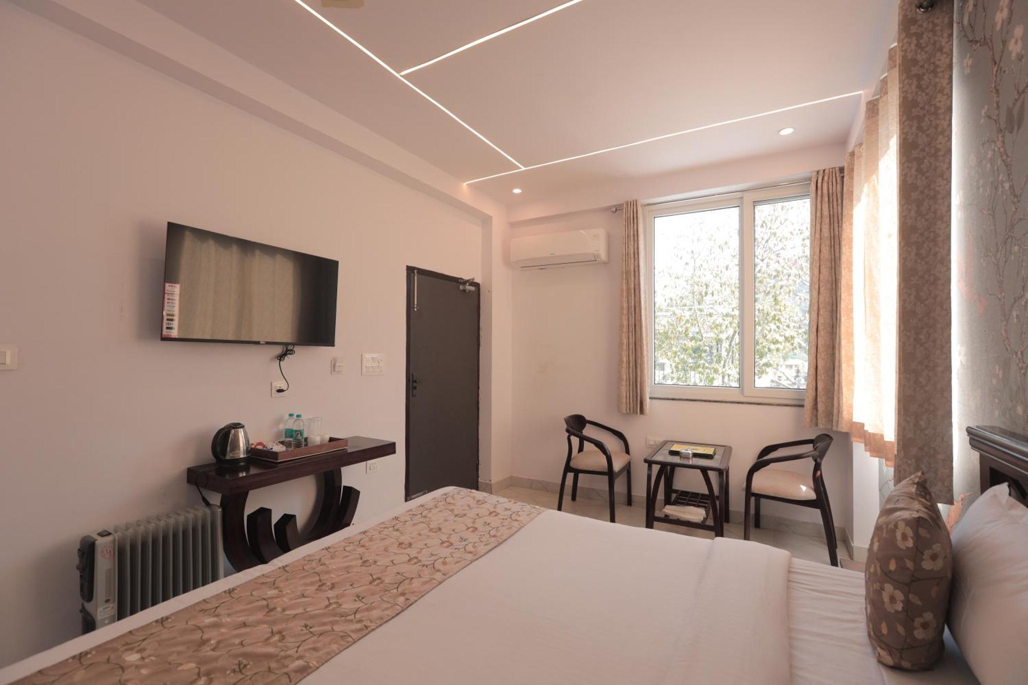 Yogved Hospitality & Resort Rishīkesh Zewnętrze zdjęcie